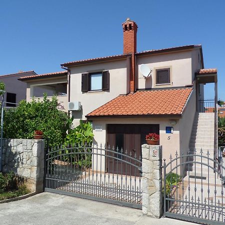Apartmani Lili Mali Losinj Ngoại thất bức ảnh