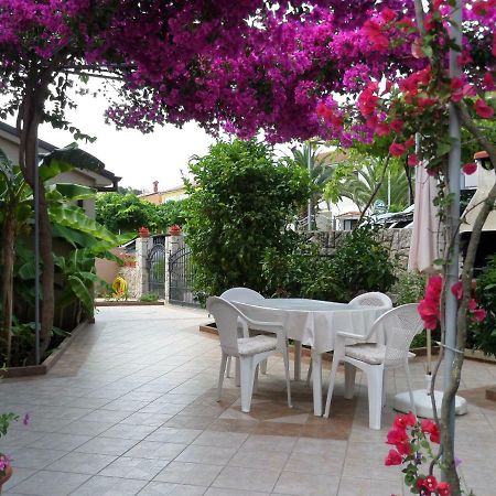 Apartmani Lili Mali Losinj Ngoại thất bức ảnh
