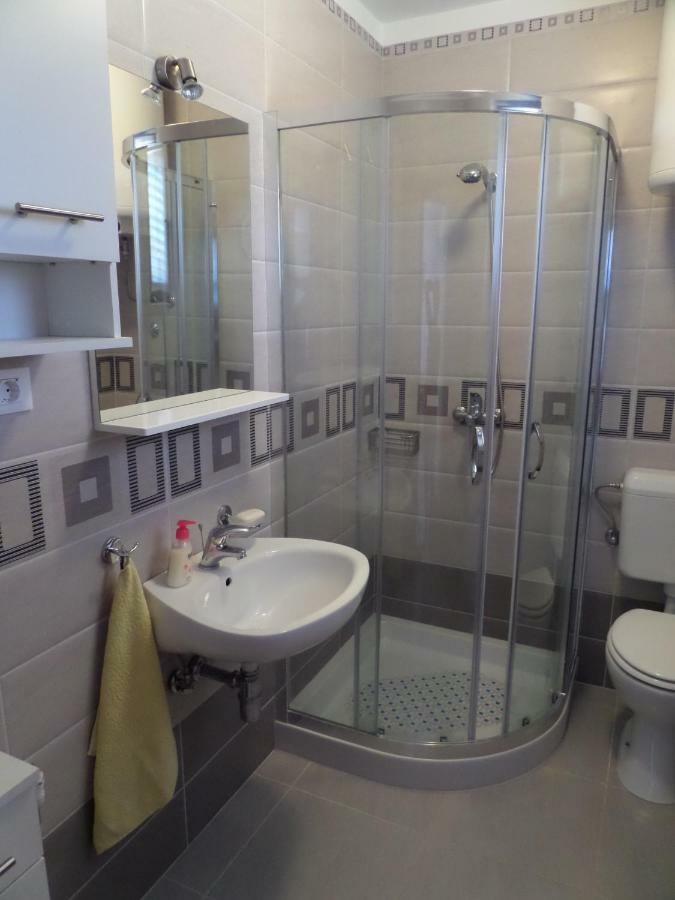 Apartmani Lili Mali Losinj Ngoại thất bức ảnh